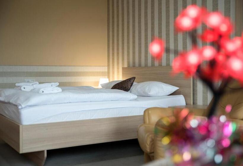 آپارتمان لوکس 1 خوابه, 4family Resortspa