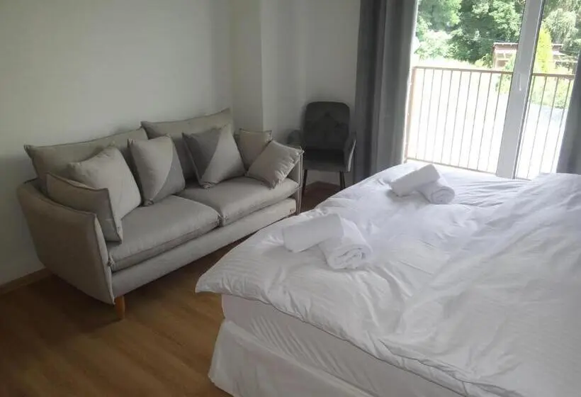 テラス付き1ベッドルームアパートメント, 4family Resortspa