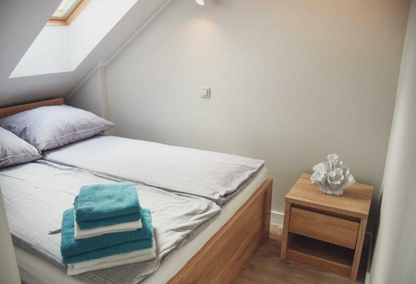 شقة غرفة واحدة, Apartamenty Liliowa 3