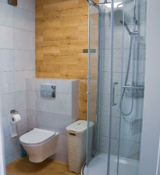 شقة غرفة واحدة, Apartamenty Liliowa 3