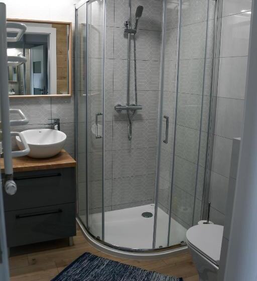 شقة غرفة واحدة, Apartamenty Liliowa 3