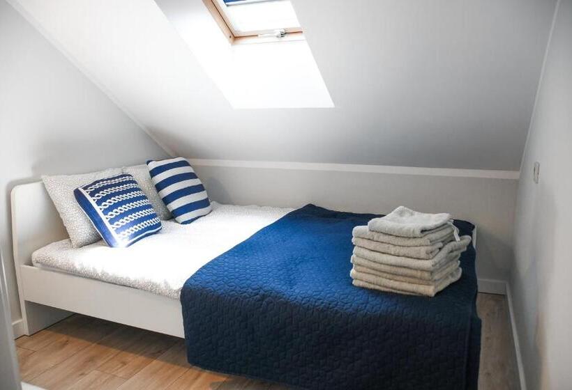 شقة غرفة واحدة, Apartamenty Liliowa 3