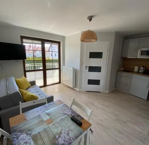 スタンダードスタジオ, Apartamenty Liliowa 3