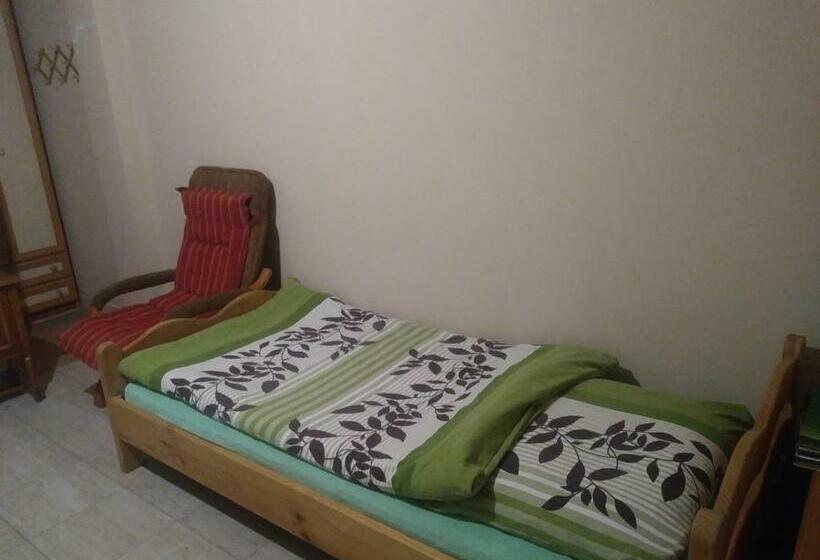 חדר בסיסי, Agroturystyka W Ogrodach