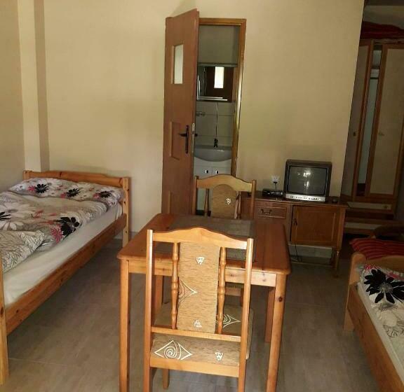 חדר בסיסי, Agroturystyka W Ogrodach