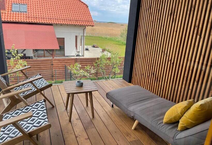 Номер Deluxe Вид на Море Боковой, Nova Apartamenty Rewa