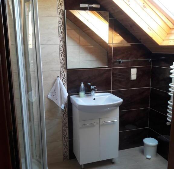 Семейный Номер, Pensjonat Poranna Rosa