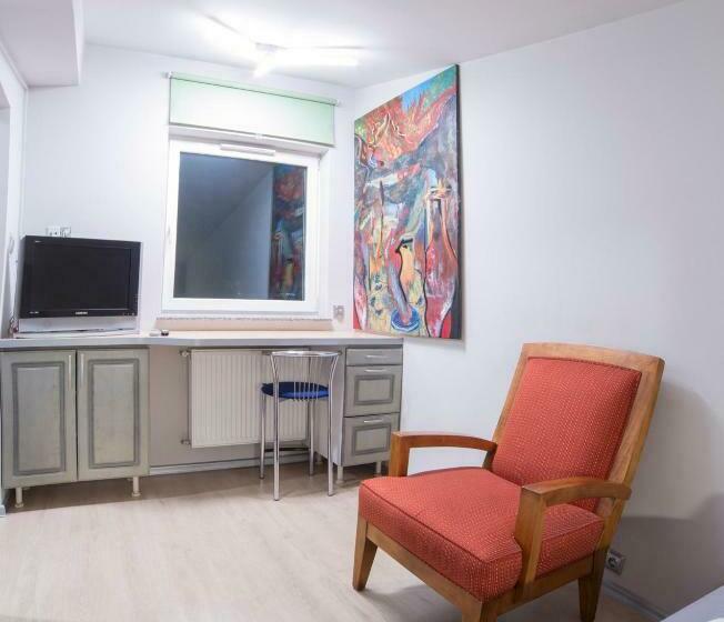 اتاق اکونومی, Villa Art Korab