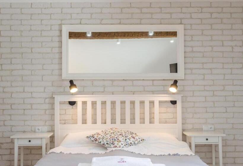 اتاق استاندارد سه تخته با بالکن, Willa Malinka Wiså‚a