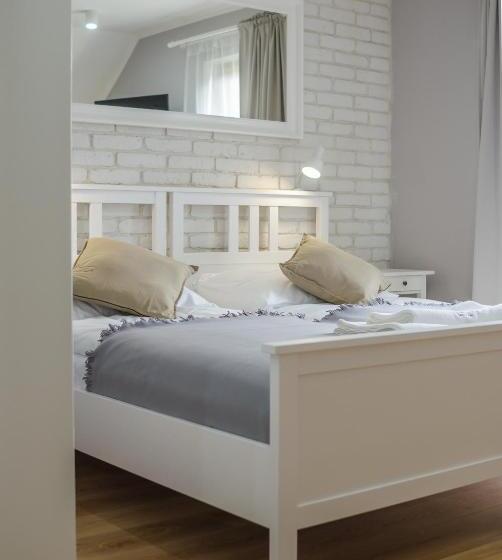 اتاق استاندارد با بالکن, Willa Malinka Wiså‚a