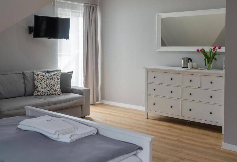 اتاق خانوادگی, Willa Malinka Wiså‚a