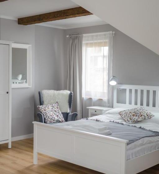 اتاق خانوادگی, Willa Malinka Wiså‚a