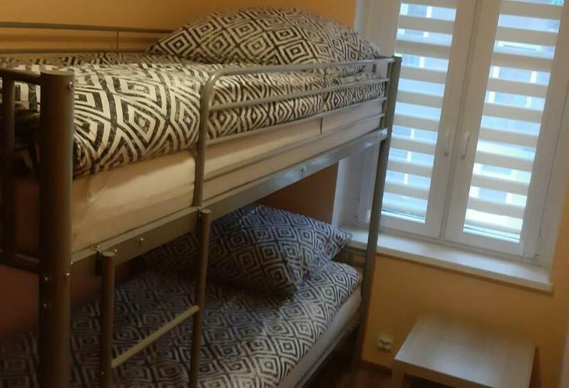 غرفة قياسية, Hostel Tip Top
