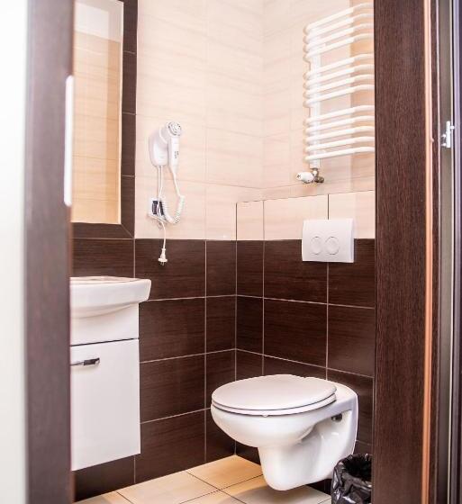 إستوديو قياسى, Artur