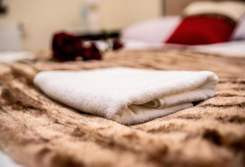 إستوديو قياسى, Artur