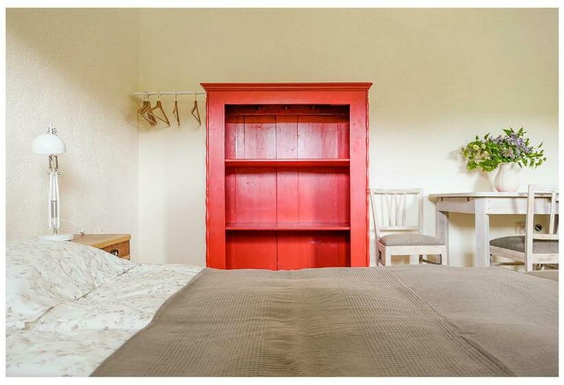 חדר סטנדרט לשלושה, Kozy I Róże