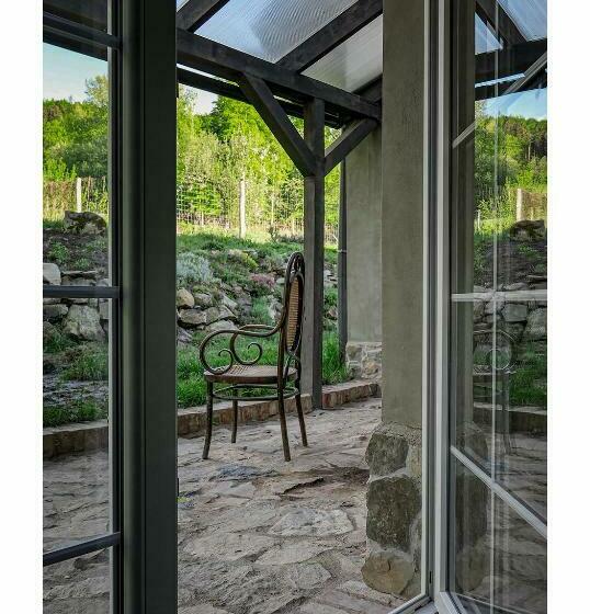 בקתת חדר, Kozy I Róże