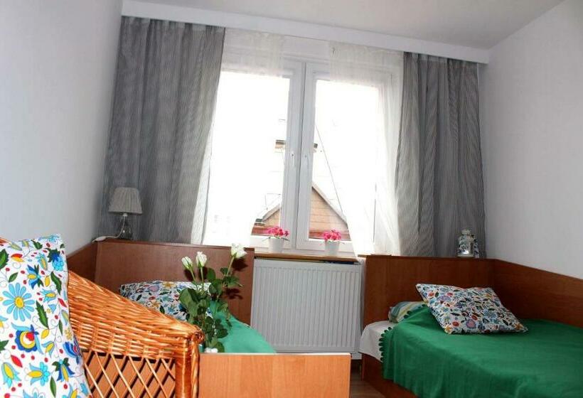 Студио Стандарт Вид на Сад, Pokoje Agroturystyczne U Hani