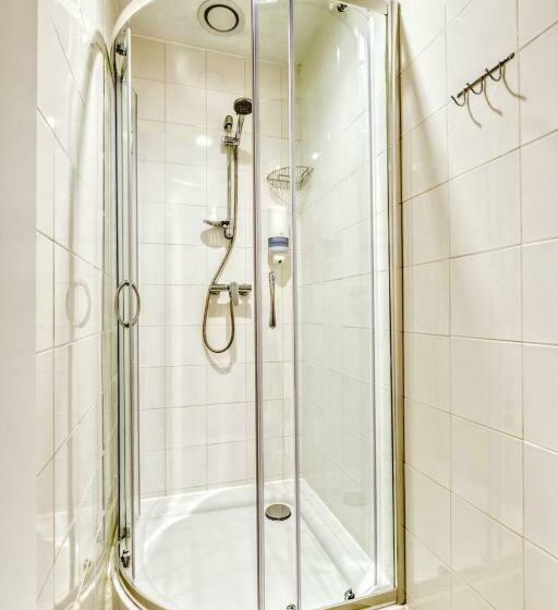 חדר סטנדרט חדר אמבטיה משותף, Level Rooms