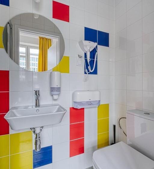 דירת חדר, Level Rooms