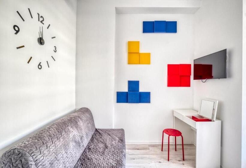 דירת חדר, Level Rooms