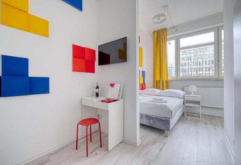 דירת חדר, Level Rooms