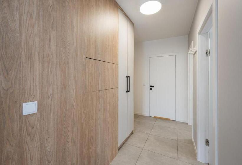 2 Bedrooms Apartment River View, Marina Apartments