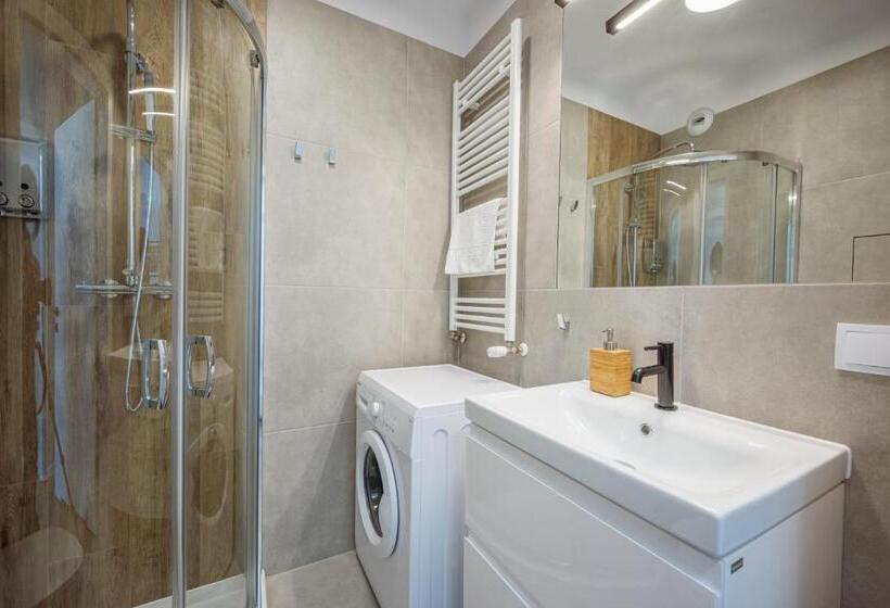 Apartamento 2 Dormitórios, Marina Apartments