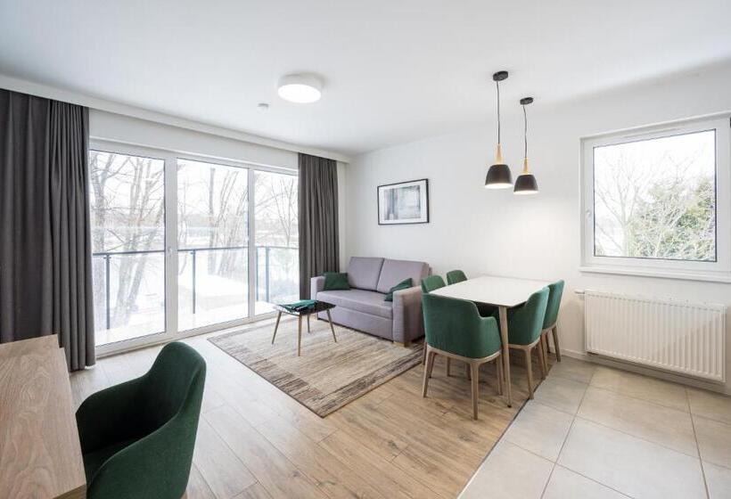 2 Bedrooms Apartment River View, Marina Apartments