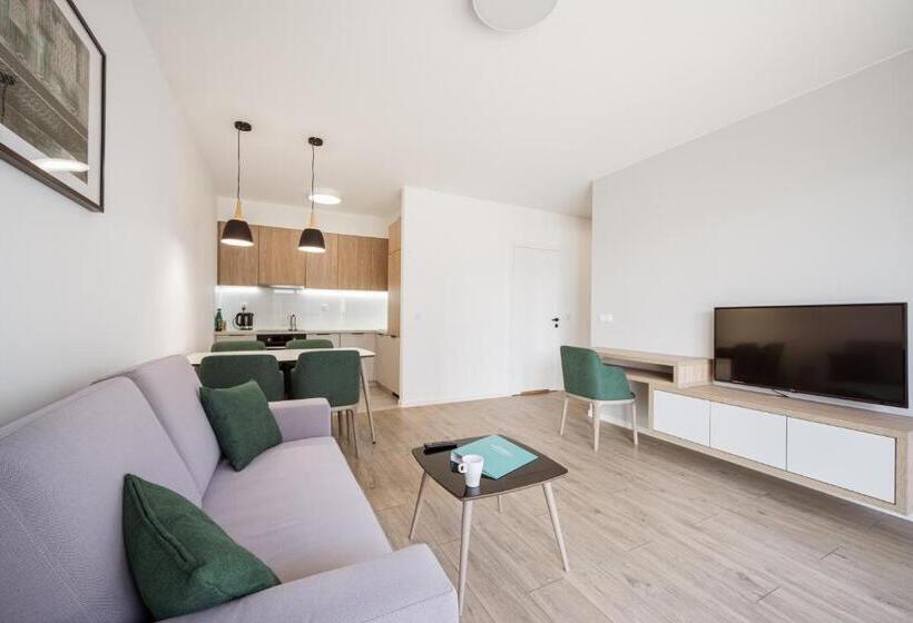 1 Bedroom Apartment River View, Marina Apartments