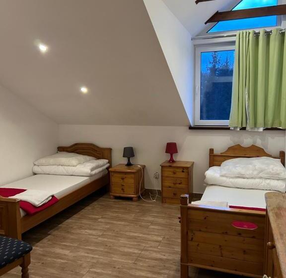 غرفة إقتصادية, Ośrodek Agroturystyczny Przystanek Koński Dwór