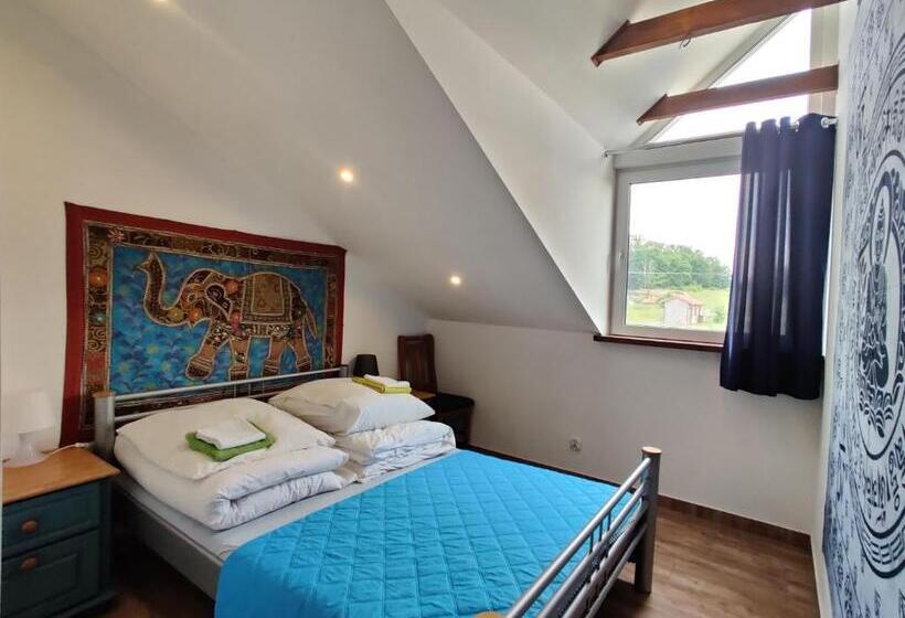 غرفة أساسية, Ośrodek Agroturystyczny Przystanek Koński Dwór