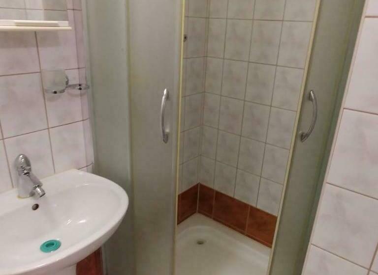 חדר בסיסי, Pokój Pod Lasem U Ewki
