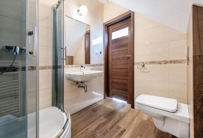 חדר סטנדרט לשלושה, Rysiówka Pokoje Gościnne