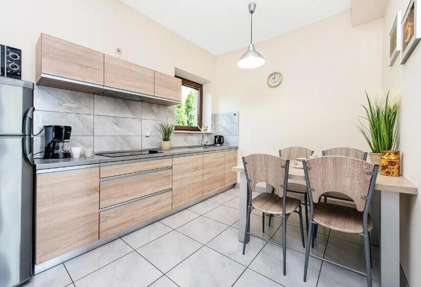 اتاق استاندارد با سرویس بهداشتی مشترک, Rysiówka Pokoje Gościnne