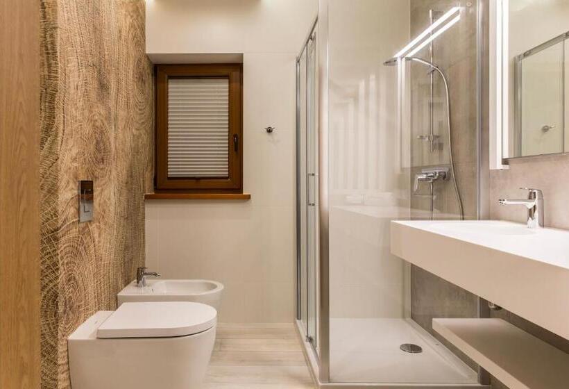 1 Bedroom Apartment Mountain View, Royal Hill Residence