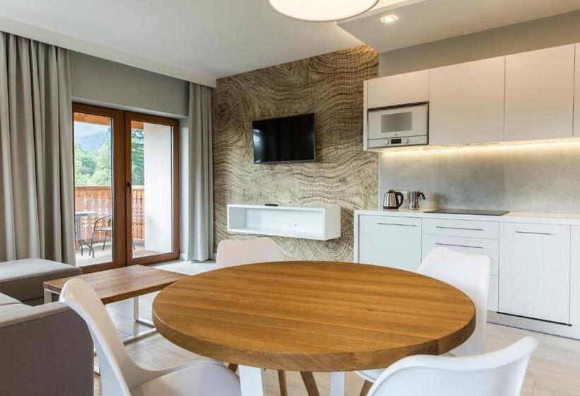 1 Bedroom Apartment Mountain View, Royal Hill Residence