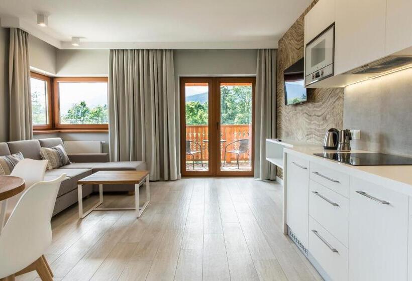 1 Bedroom Apartment Mountain View, Royal Hill Residence