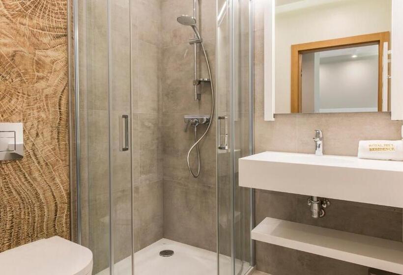 带1个卧室的高级公寓, Royal Hill Residence