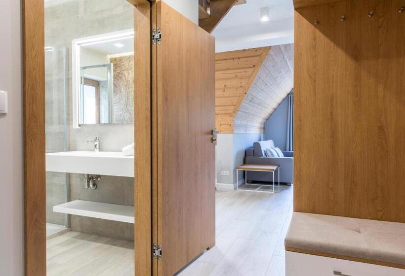 带1个卧室的豪华公寓, Royal Hill Residence