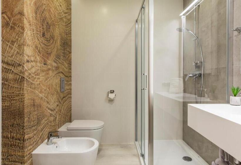 带1个卧室的豪华公寓, Royal Hill Residence