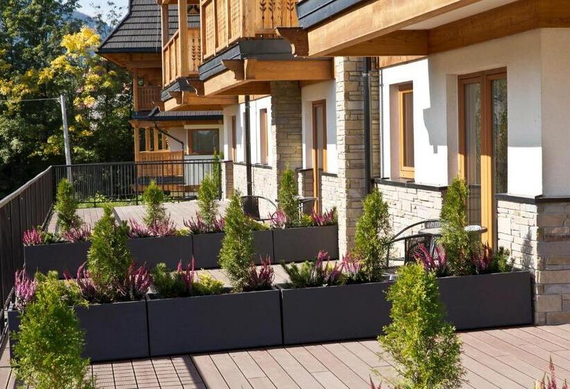 带露台的标准工作室, Royal Hill Residence