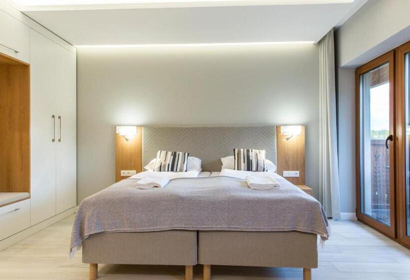 标准工作室, Royal Hill Residence