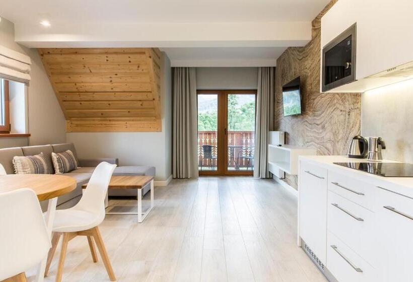 1 Bedroom Apartment Mountain View, Royal Hill Residence