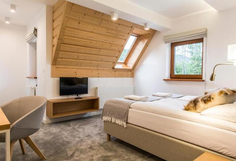 1 Bedroom Apartment Mountain View, Royal Hill Residence