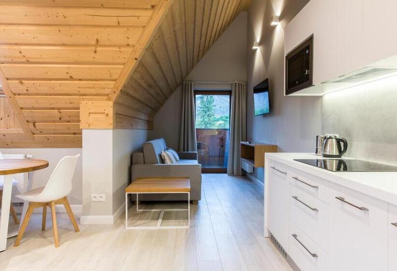 带1个卧室的豪华公寓, Royal Hill Residence