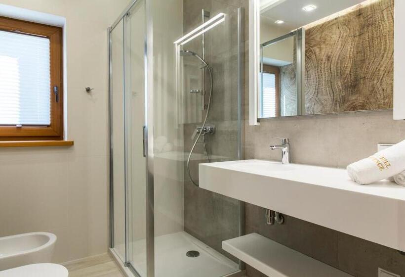 带1个卧室的豪华公寓, Royal Hill Residence