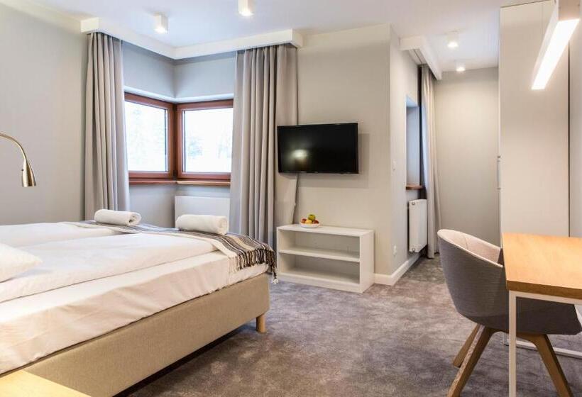 带1个卧室的高级公寓, Royal Hill Residence