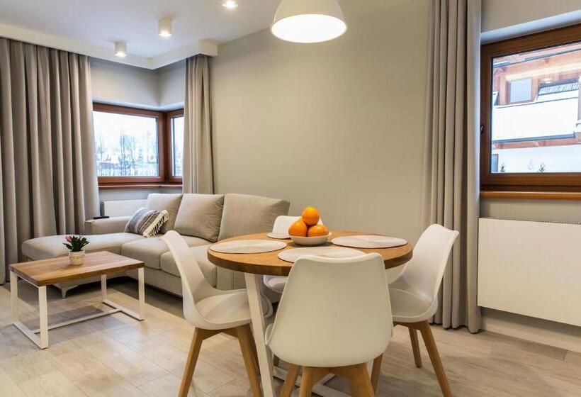 带1个卧室的高级公寓, Royal Hill Residence