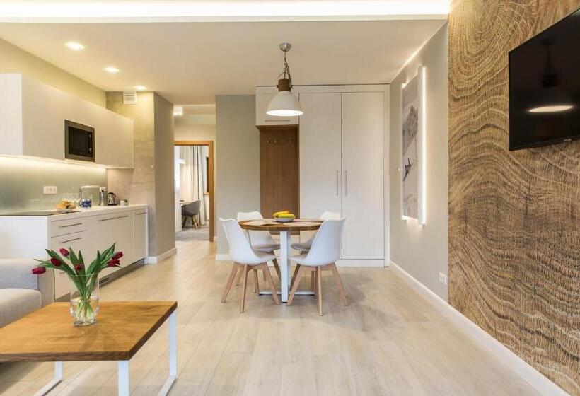 带1个卧室的豪华公寓, Royal Hill Residence